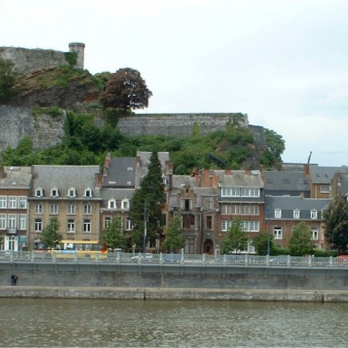 Namur, la Meuse et les bureaux de l'Institut Destrée, sous la Citadelle (c) M-A Delahaut